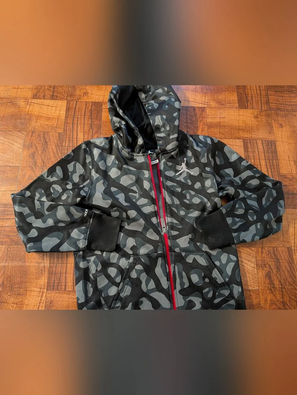 Nike Air Jordan Therma Fit Full Zip Hooded Jacket Boys Small 8-10 Yrs